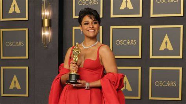 Ariana DeBose makes Oscars history