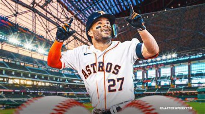 Astros Player Has Hilarious Comment On Jeremy Pena's Popularity