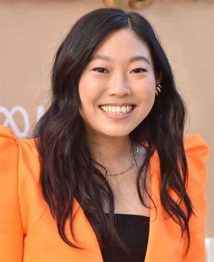 Awkwafina Keeps It Real in Nora From Queens Vanity Fair