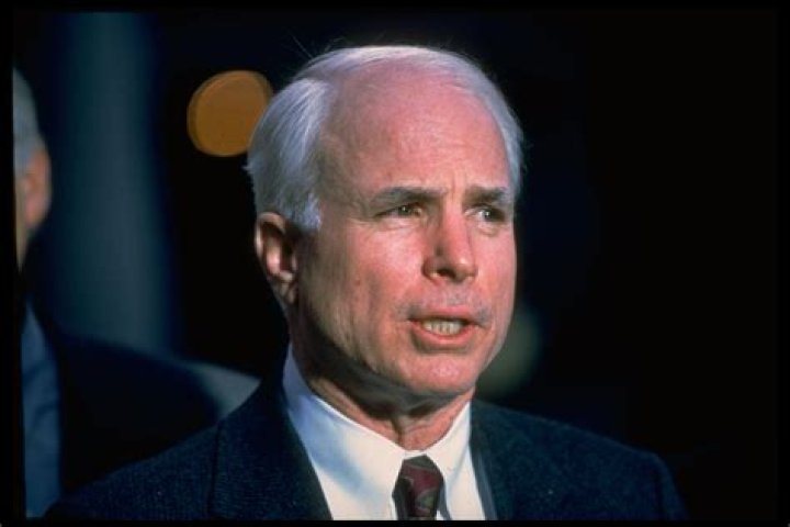 Biograf&iacute;a de John McCain, Patrimonio neto, Altura, Edad al morir Tech