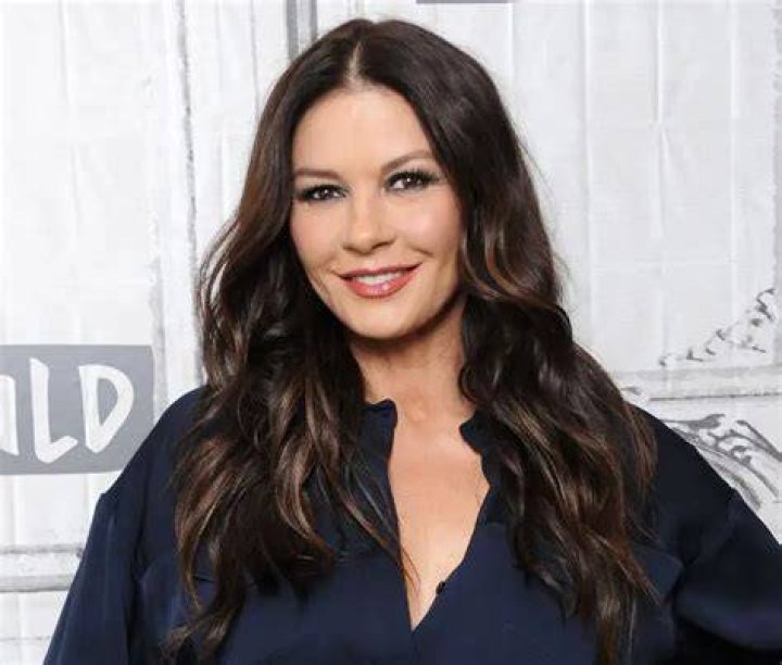 Catherine ZetaJones Net worth, Age Weight, BioWiki, Kids, Wife 2022
