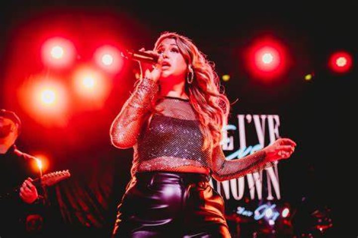 Country diva Alexandra Kay brings her &lsquo;Dive Bar Dreamer&rsquo; tour to BG
