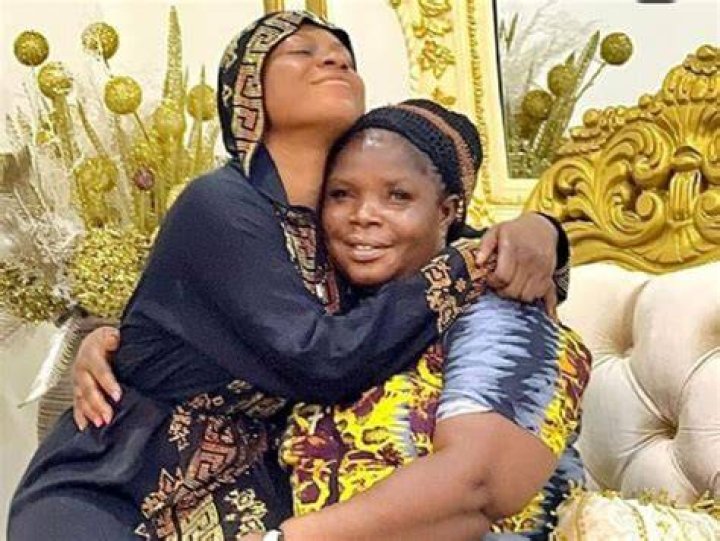Destiny Etiko Gifts Her Mother A Brand New Car To Celebrate Her