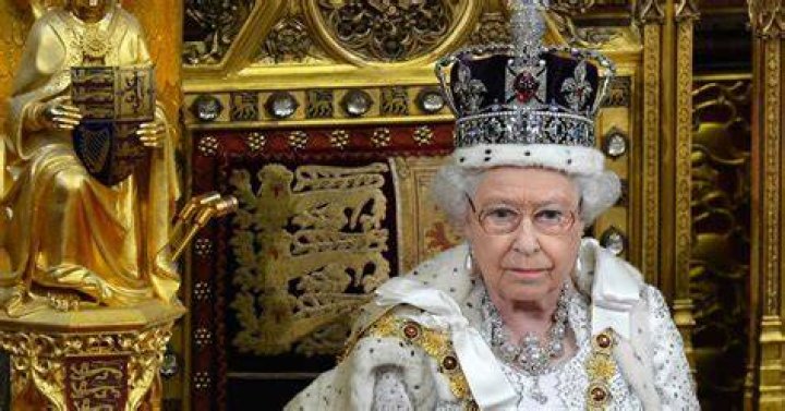 Duncan Golestani Royal Palaces Crumble