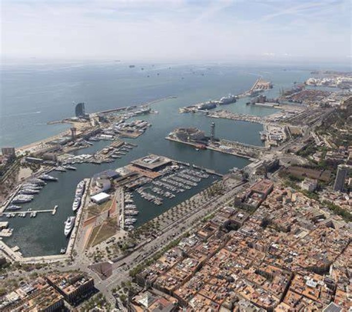 El Pais premier port de la M&eacute;diterran&eacute;e en 2020, Tanger Med poursuit