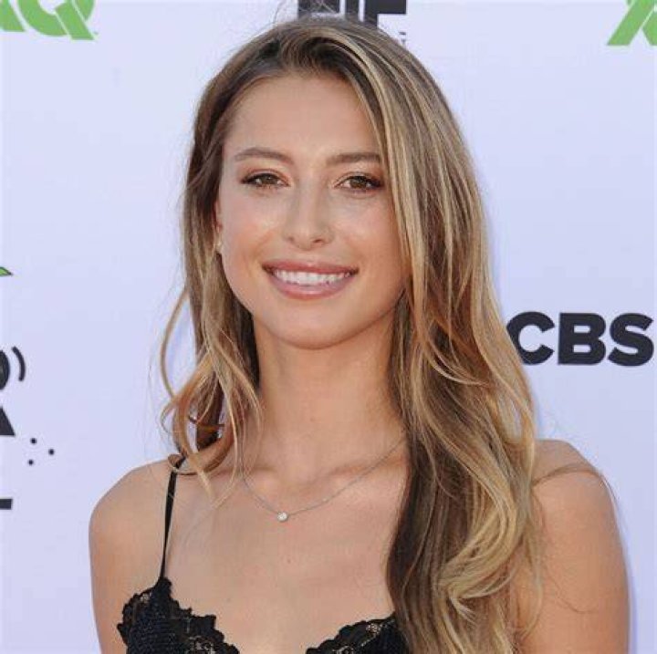 Erin Siena Jobs Bio, Facts, Family of Steve Jobs&rsquo; Daughter