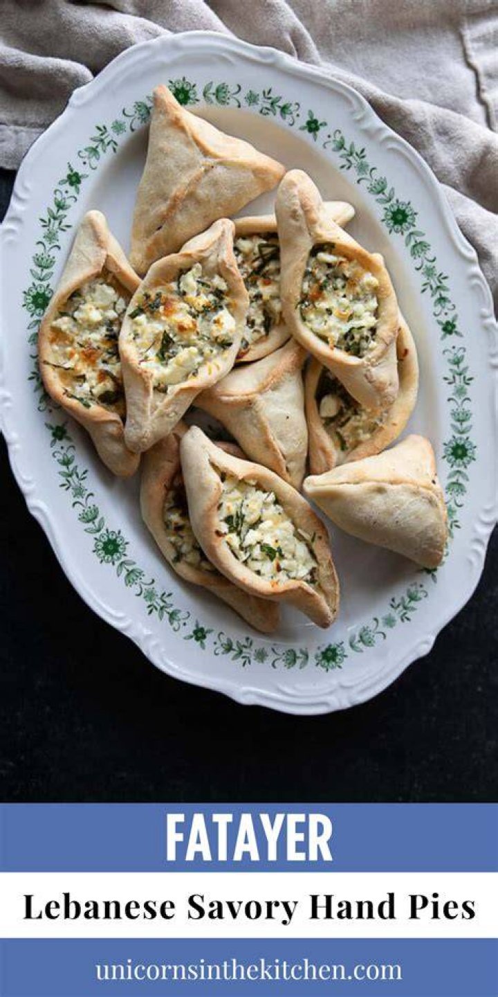 Fatayer (Middle Eastern Savory Hand Pies) Recipe Hand pies savory