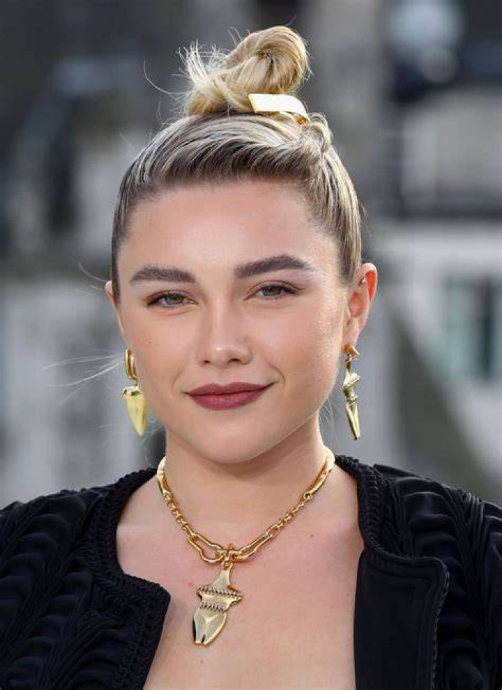 Florence Pugh by chrissix on DeviantArt Florence pugh, Florence