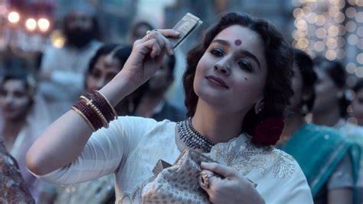 Gangubai Kathiawadi box office collection Alia Bhatt film remains