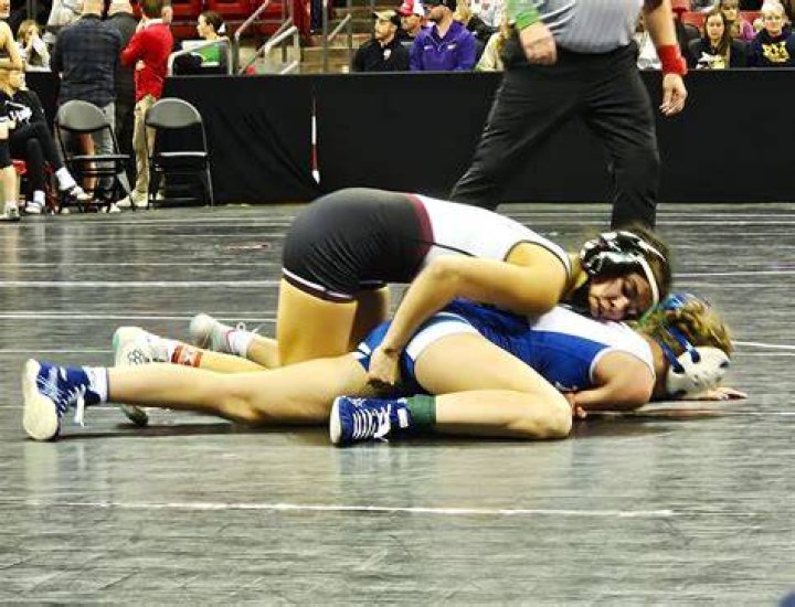 Girls wrestling 235 semifinal Ewing&rsquo;s Collins and Lakeland&rsquo;s Biegel