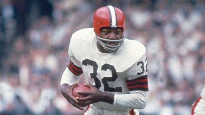Jim Brown At 80 Still Has A Hot Wife Terez Owens 1 Sports Gossip Blog