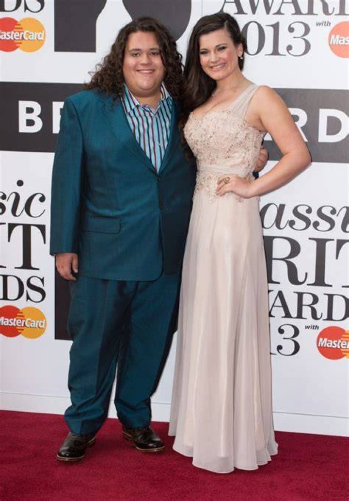 Jonathan Antoine Net worth, Age Weight, Kids, Wife, BioWiki 2024 The