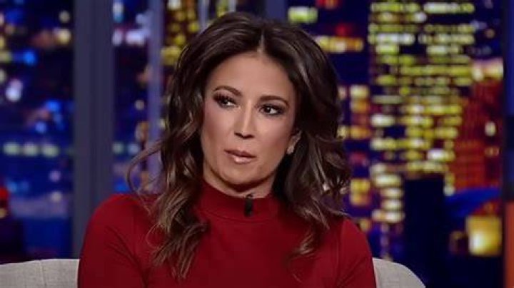Julie Banderas from Fox News Bio Measurements, Andrew Sansone, Divorce