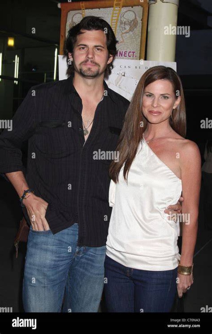 Kristoffer polaha and julianne morris hires stock photography and