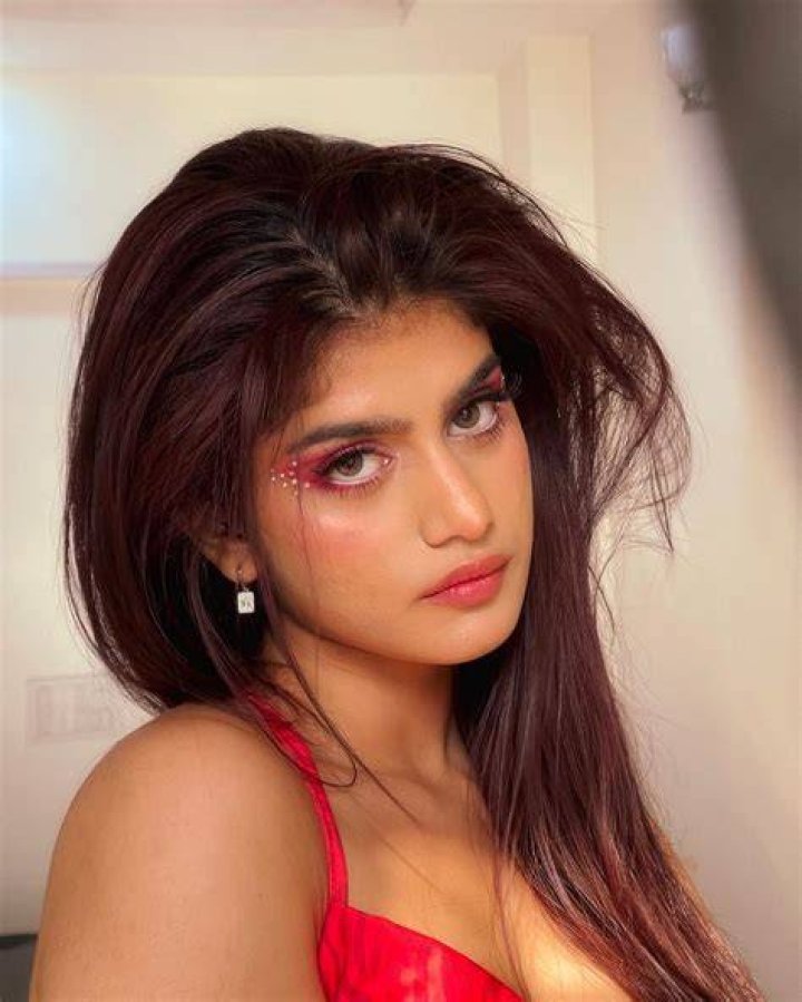 Laakshi Pathak on Instagram &ldquo;Jhumkas heavier than your judgements