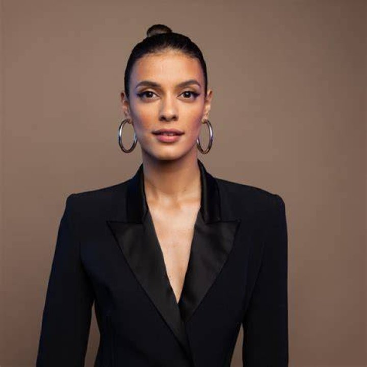Laysla De Oliveira Wiki, Age, Height, Biography, Net Worth & Parents Info
