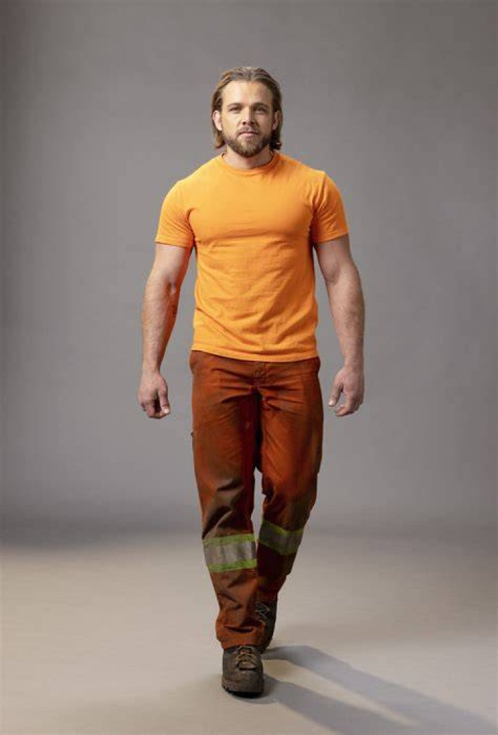 Max Thieriot on Fire Country's Success & Why Authenticity Is So