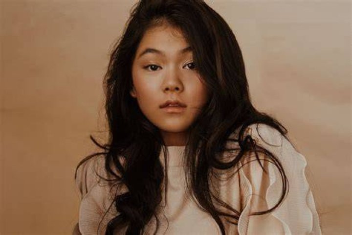 Momona Tamada Biography Facts, Childhood, Family Life & Achievements