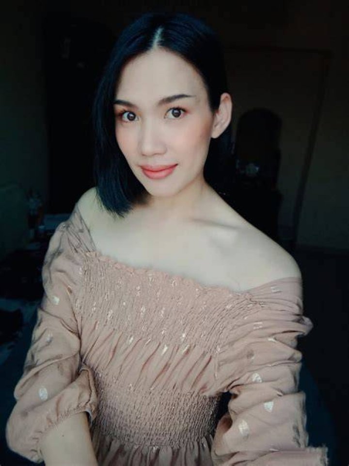 Nada New Ladyboy, Thai masseuse in Muscat