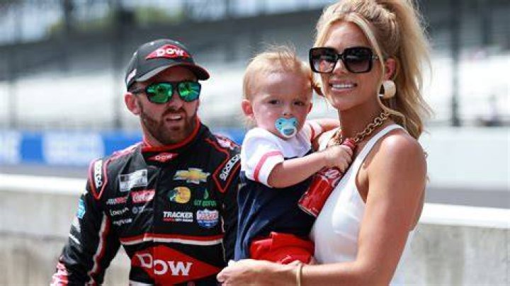 NASCAR Austin Dillon&rsquo;s son adorably lost pacifier in car at Daytona