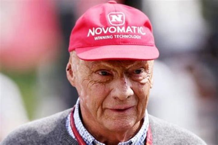 Niki Lauda dies aged 70 Austrian Formula 1 legend passes away at Swiss