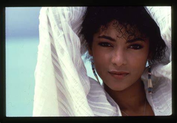 Posts about Lien Barboza on BL!NK American actress, Portrait, Close