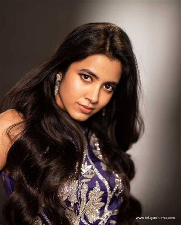 Shivani Sen photo gallery Telugu cinema actress