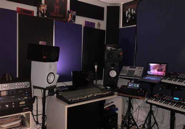 Studio Interviews Roscoe Gray