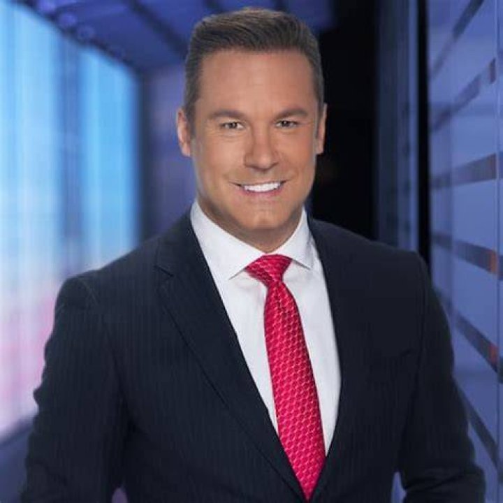 Troy Bridges (WKMG) BioWiki, Age, Wife, Kids, Salary, Net Worth, Height
