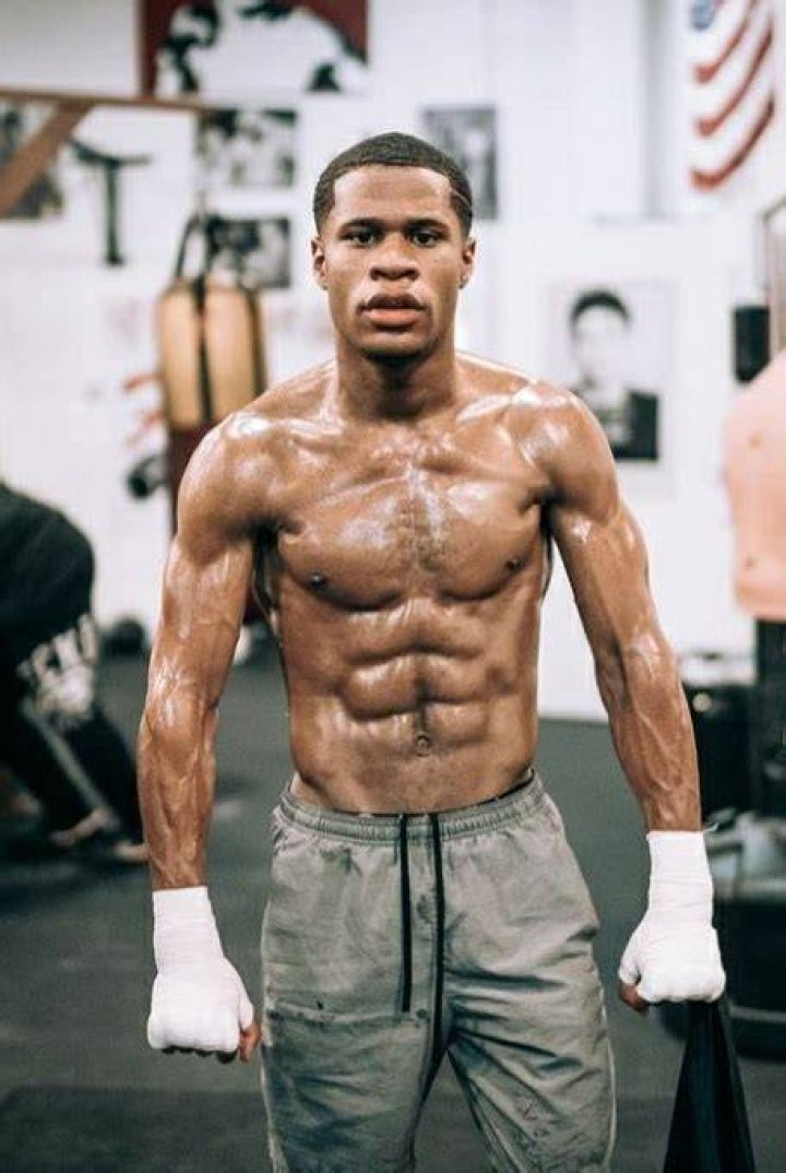 Undefeated Pro Boxer Devin Haney Accepts Islam YouTube