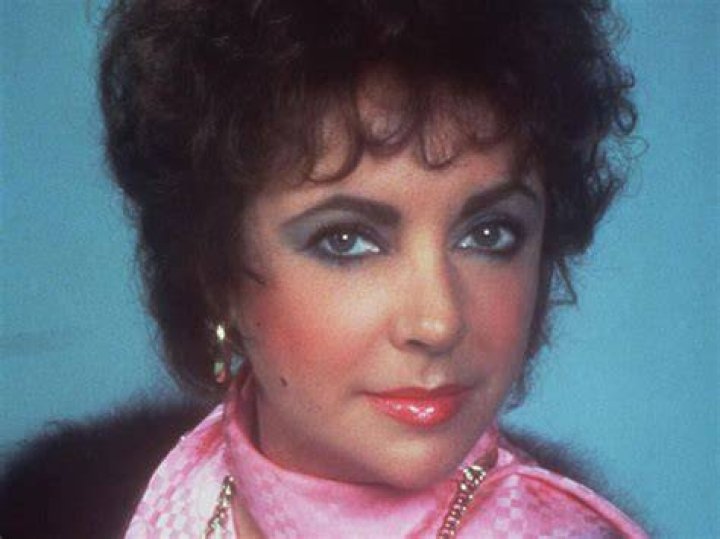 Who inherited Elizabeth Taylors fortune?