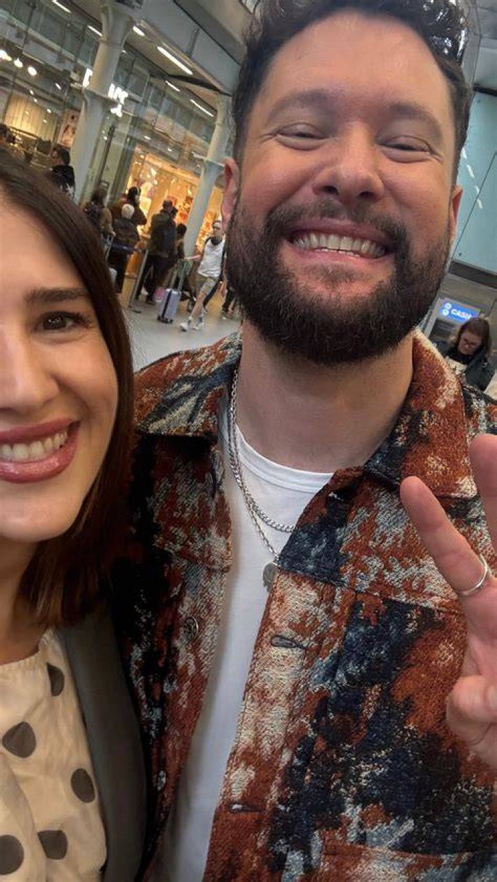 Who is Calum Hood&rsquo;s Girlfriend? Is He Dating Anyone in 2023? The