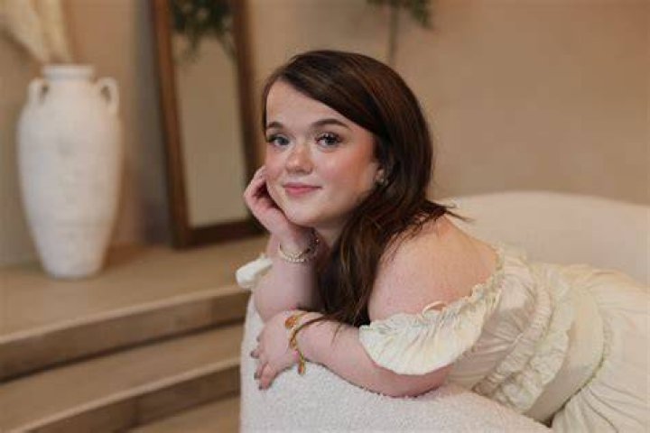 Who Is Cassandra Davis AKA Cassandramaechild?